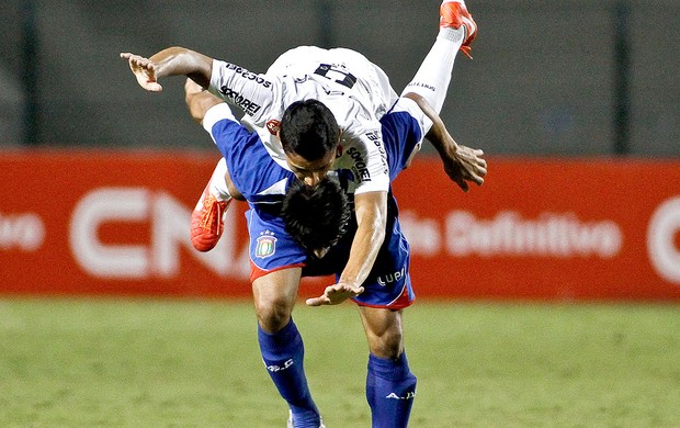 Cícero jogo Santos São Caetano (Foto: Rodrigo Coca / Ag. Estado)