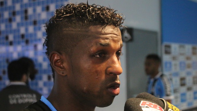 miller bolaños grêmio (Foto: Eduardo Moura/GloboEsporte.com)