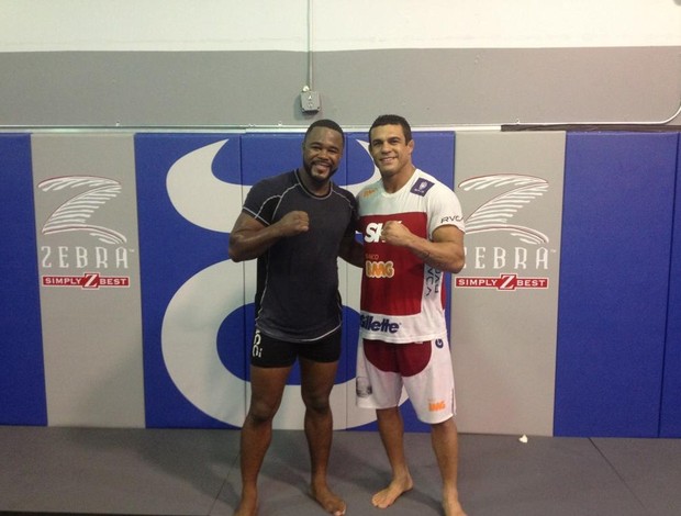Vitor Belfort e Rashad Evans MMA UFC (Foto: Reprodução/ Twitter)