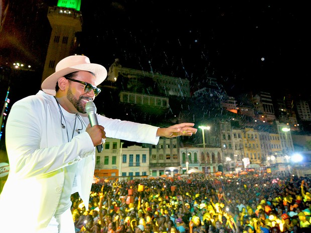 Show de Pablo na Praça Cayru, em Salvador  (Foto: Max Haack/Agecom)