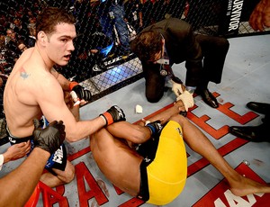 Anderson Silva lesão UFC Las Vegas Chris Weidman (Foto: Getty Images)