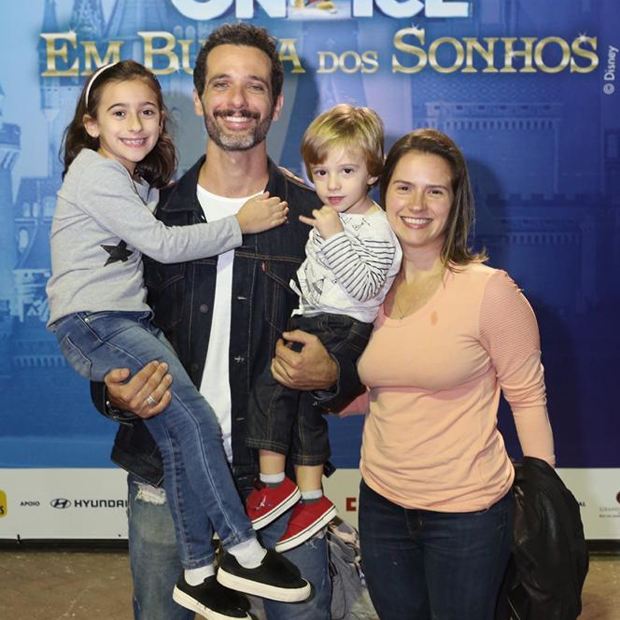 Mouhamed Harfouch, Clarissa Eyer e filhos Ana Flor e Bento (Foto: Reginaldo Teixeira/ CS Eventos)