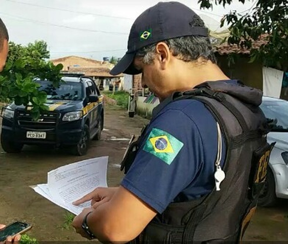 Mandado foi cumprido pela PRF (Foto: Divulgação/Assessoria )
