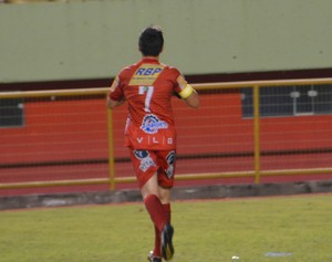 Kinho comemora gol do Rio Branco (Foto: Duaine Rodrigues)