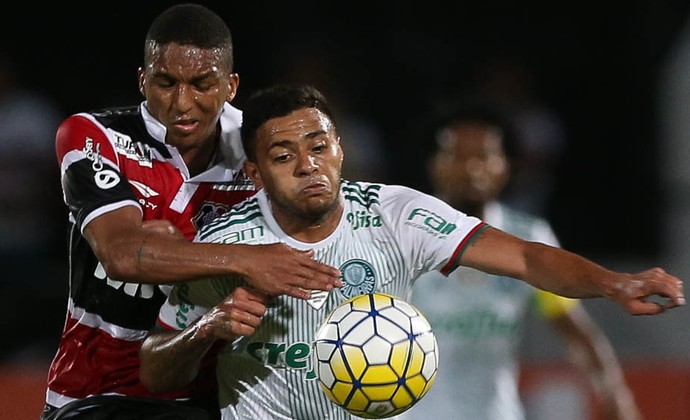 Esforço para ter Cleiton Xavier em campo deu resultado 