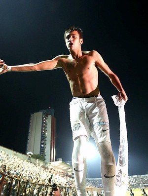 Neymar comemoração jogo Santos Mogi Mirim (Foto: Alex Silva / Ag. estado)