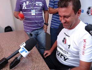 Zé Teodoro técnico Santa Cruz (Foto: Globoesporte.com)