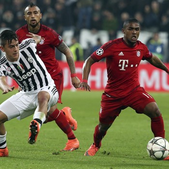 Douglas Costa Dybala Juventus x Bayern de Munique (Foto: Reuters)