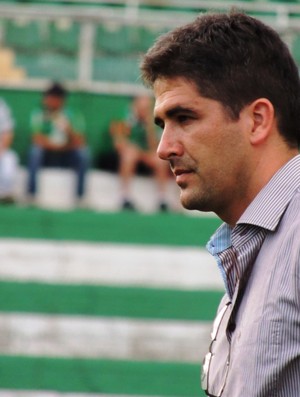 Rodrigo Pastana superintendente Figueirense (Foto: Marcelo Silva)