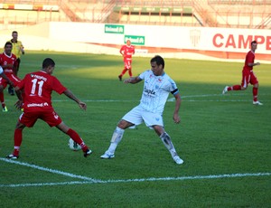 Lance do jogo entre Mogi Mirim e Crac (Foto: Geraldo Bertanha/ Assessoria do Mogi Mirim)