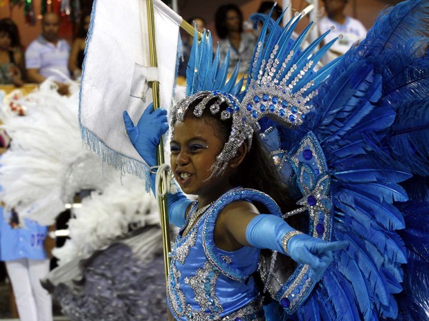 Bambas da Orgia fez samba-enredo com significados do seu símbolo, a águia (Foto: Vanessa Silva/PMPA)