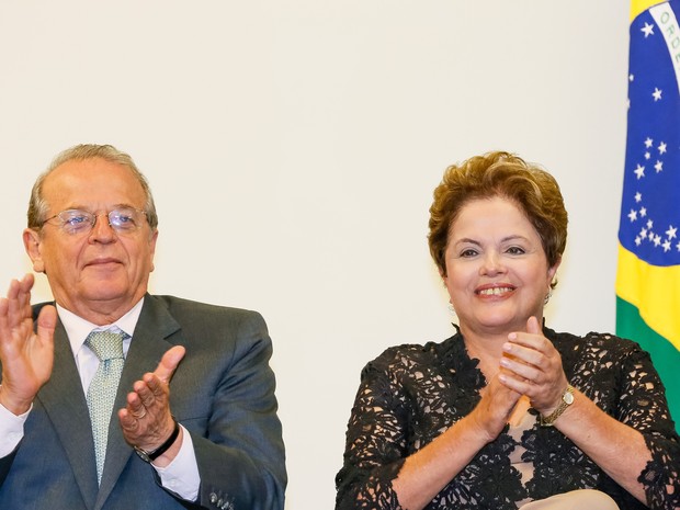 Governador do RS Tarso Genro ao lado da presidente Dilma Rousseff (Foto: Roberto Stuckert Filho/PR)