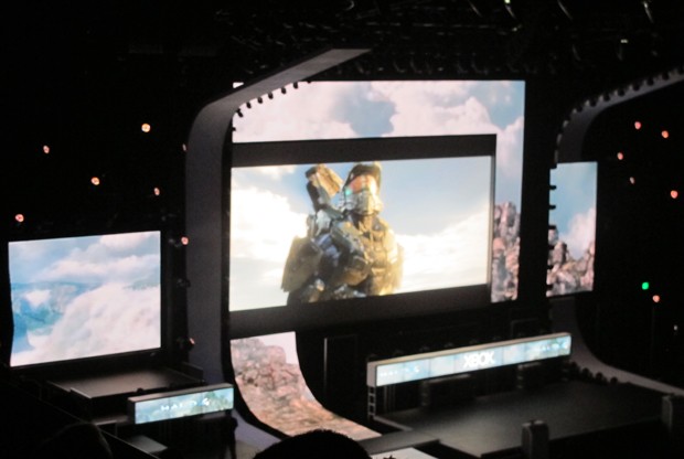 Trailer de "Halo 4" foi exibido durante a apresentação da Microsoft (Foto: Gustavo Petró/G1)
