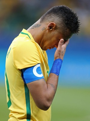 Neymar Brasil x Dinamarca (Foto: Reuters)