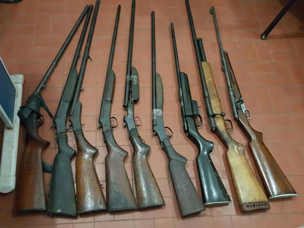 Armas aprendidas em Oriximiná (Foto: Divulgação/Polícia Civil)