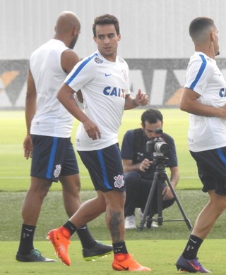 Carille faz mudanças no Timão para pegar o Santo André; veja a escalação