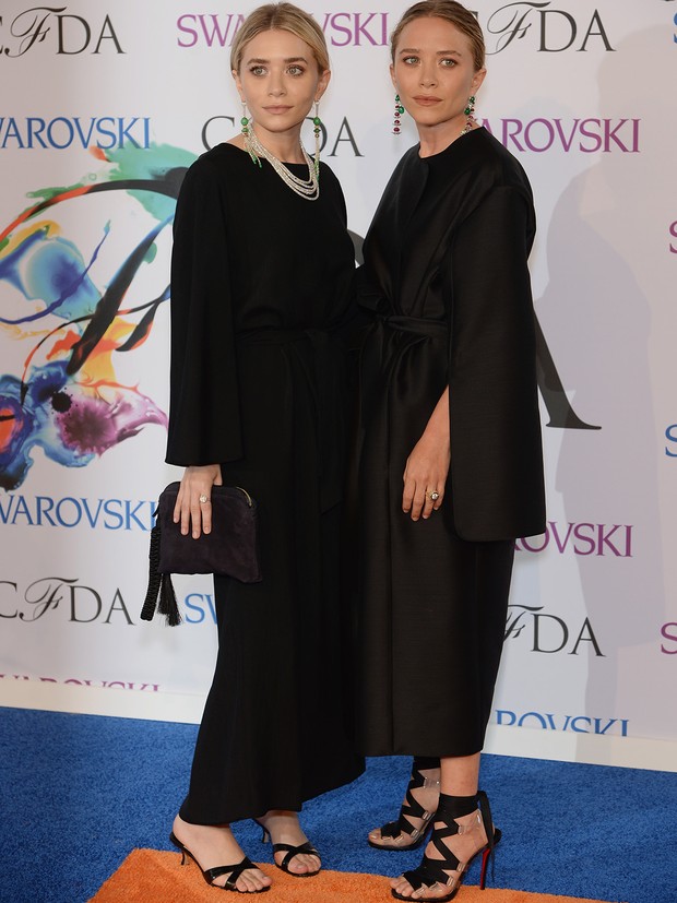 Ashley e Mary Kate Olsen no CFDA Awards (Foto: AFP / Agência)