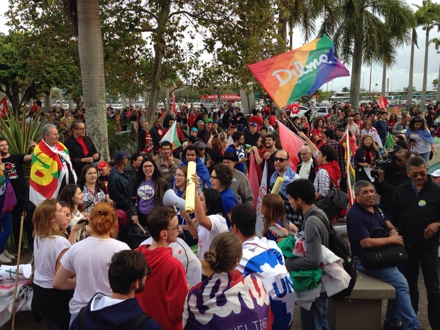 G Sindicatos E Movimentos Sociais Fazem Manifesta O Em Sc