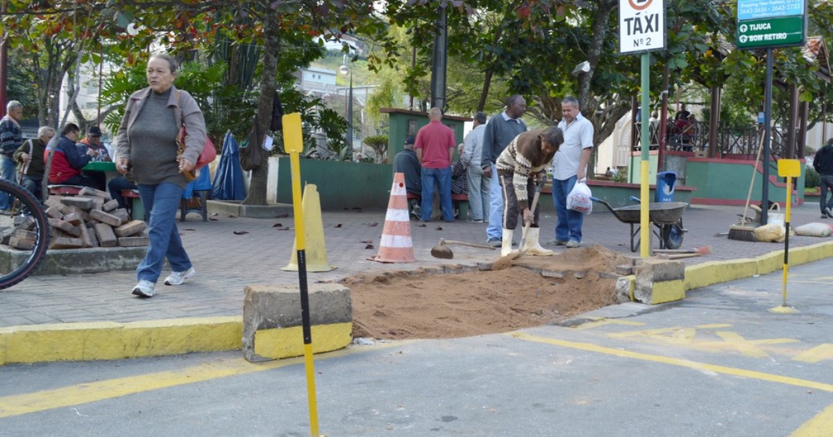 Principal praça de Teresópolis, RJ, ganha acessibilidade para ... - Globo.com