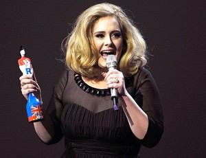 Adele cantora (Foto: Reuters)