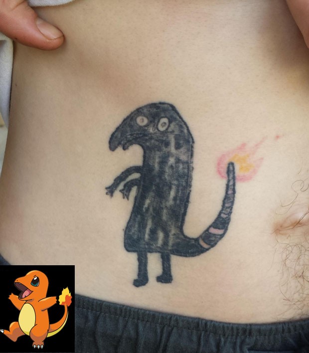 Usurio da rede social Reddit publicou tatuagem bizarra feita por amigo  (Foto: Reproduo/Reddit/Yllwsnow2)