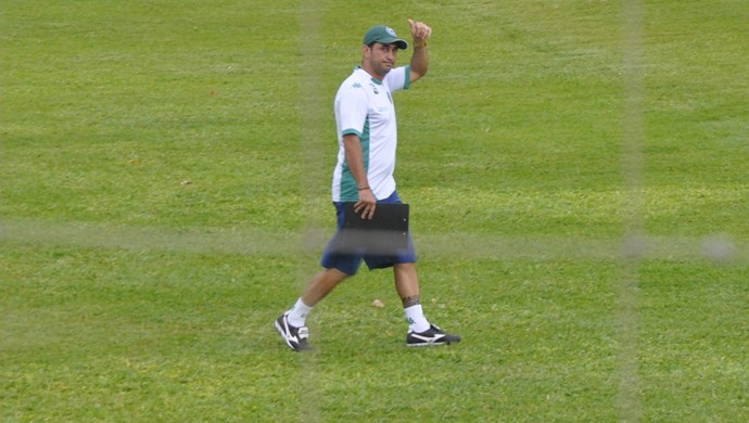 Danny Sérgio, técnico do Goiás (Foto: Guilherme Gonçalves/GloboEsporte.com)