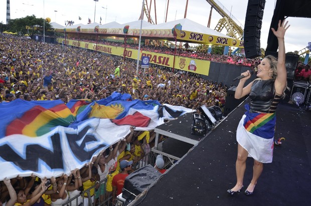 Claudia Leitte em Olinda (Foto: Fred Pontes/Innovo/Divulgação)