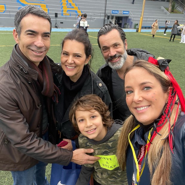 Ticiane Pinheiro e Cesar Tralli curtem festa junina com familiares e amigos (Foto: Reprodução/Instagram)