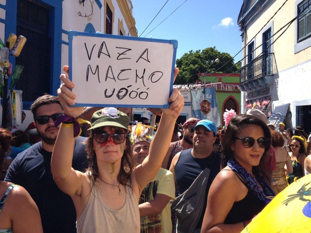 Socióloga Cris Cavalcanti protestou contra o machismo (Foto: Lorena Andrade / G1)
