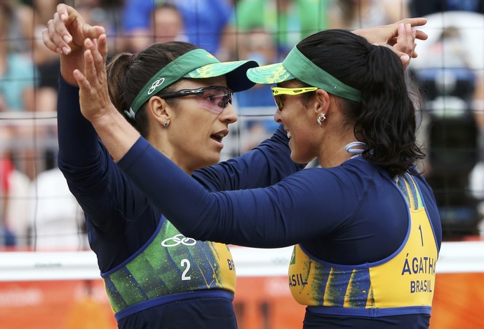 Ágatha e Bárbara vôlei de praia Rio 2016 (Foto: Reuters)