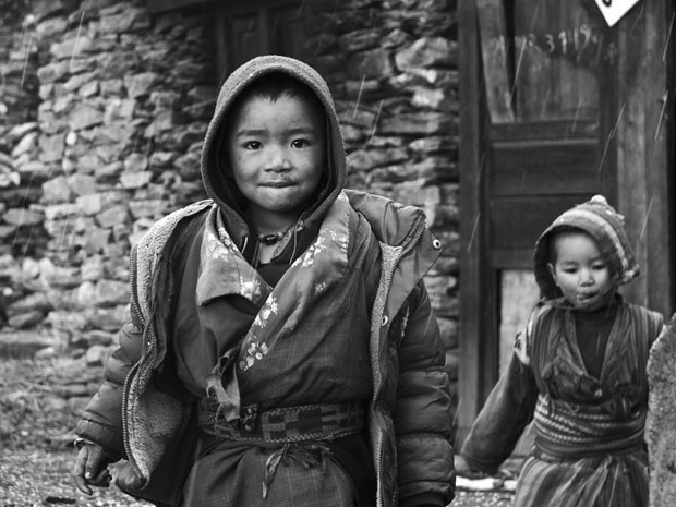 Crianças no Tibete (Foto: Felipe Pereira/Arquivo pessoal)