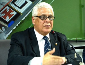 Roberto Dinamite coletiva Vasco (Foto: Vicente Seda)