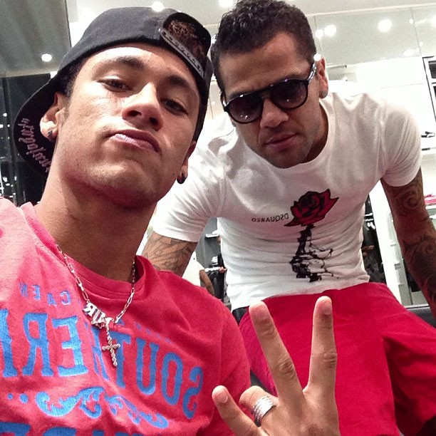 Neymar e Alves (Foto: Instagram)