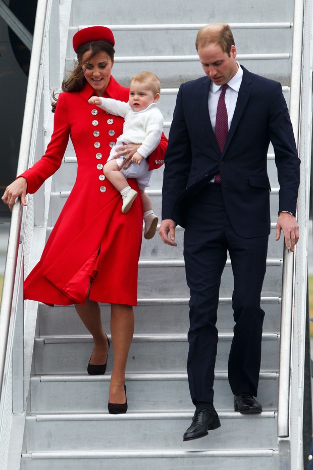 Kate Middleton, William e o pequeno George (Foto: Getty Images)