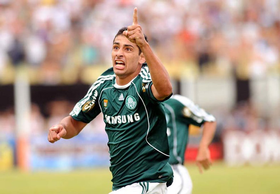 Diego Souza jogou pelo Palmeiras entre 2008 e 2010 (Foto: Marcos Ribolli)