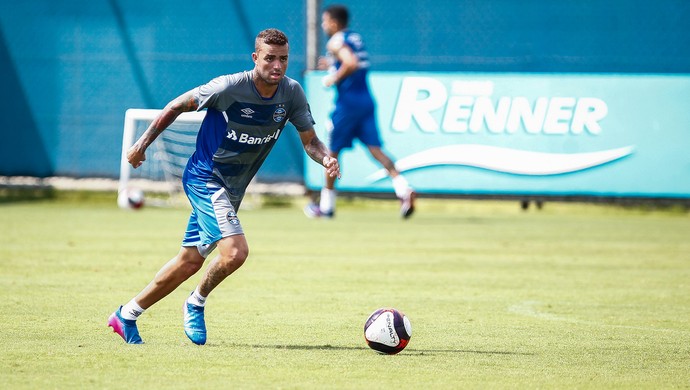 Luan em treino do Grêmio (Foto: Lucas Uebel / Grêmio, DVG)