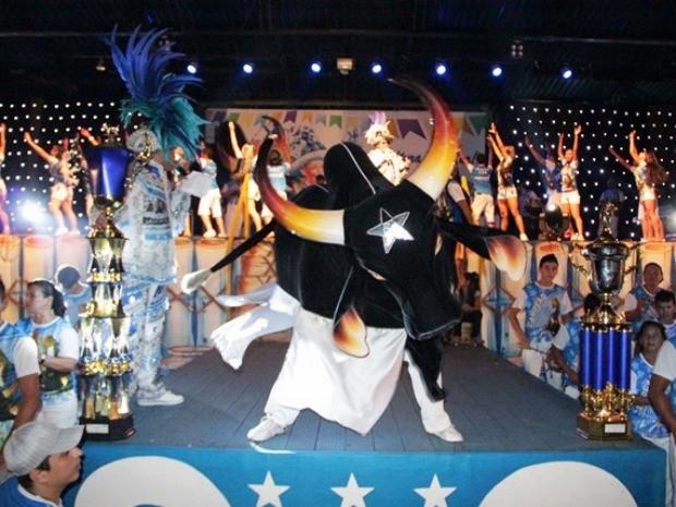 Boi Caprichoso celebrou vitória no Festival Folclórico de Parintins 2012 (Foto: Wanderley Souza - Divulgação)