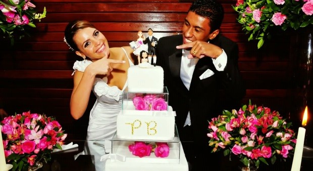 Esposa lembra que Paulinho quase desistiu do futebol na Polônia