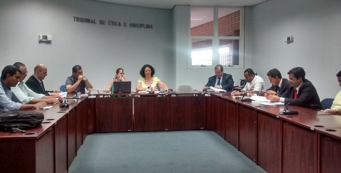 Sessão de julgamento do pleno do TJD-MS com o Novoperário no banco dos réus (Foto: Hélder Rafael)