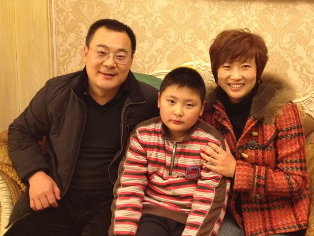 Ding Jianing e o filho Xin (Foto: Paula Ramón)