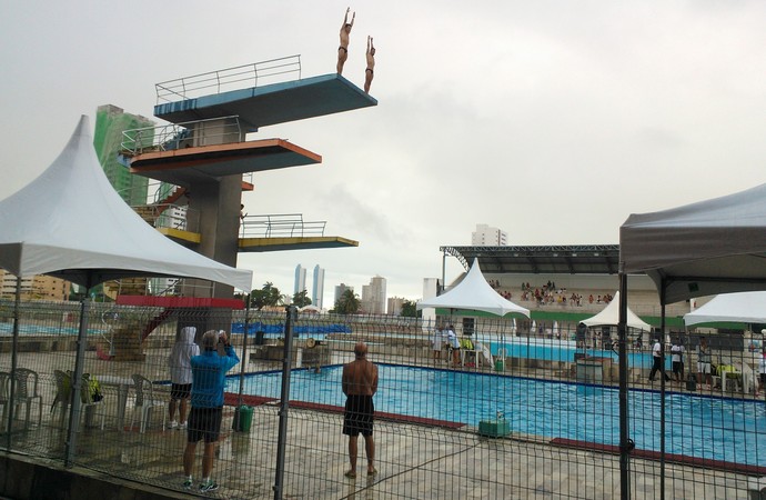 Treino das russas do nado sincronizado (Foto: Expedito Madruga (GloboEsporte.com/pb))