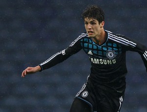 Lucas Piazon na partida do Chelsea (Foto: Getty Images)