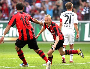Sebastian Rode comemora gol do Eintracht Frankfurt contra o Bayern de Munique (Foto: AFP) Sebastian Rode comemora gol do Eintracht Frankfurt contra o Bayern de Munique (Foto: AFP)