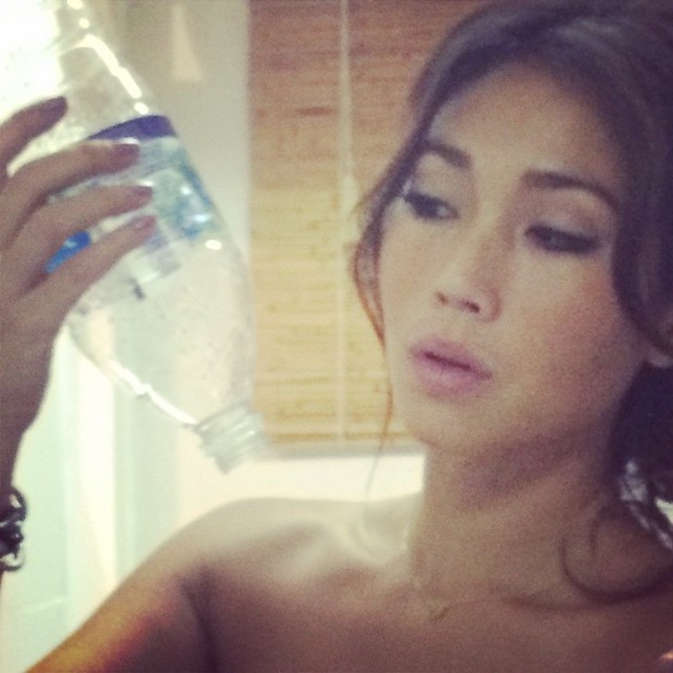 Dani Suzuki reclama da falta de água (Foto: Instagram/ Reprodução)
