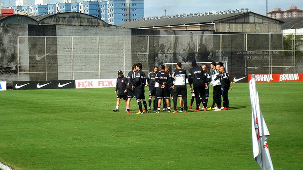 jogadores treino Corinthians (Foto: Rodrigo Faber)