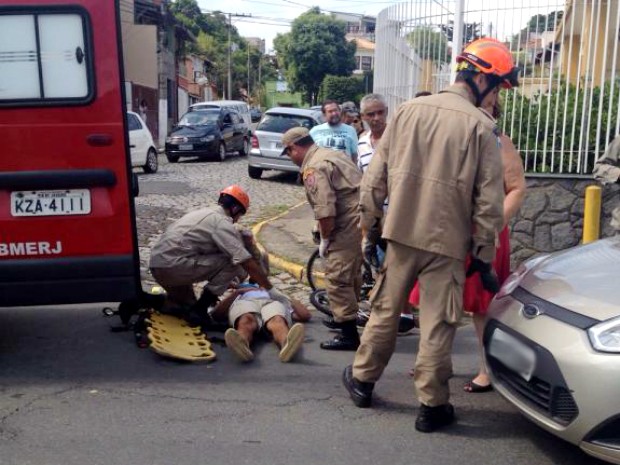 G Ciclista Atingido Por Carro No Jardim Bras Lia Em Resende Rj