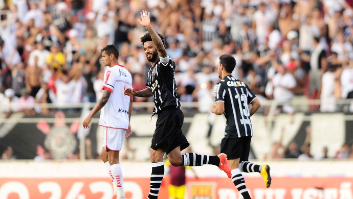 Atuações: capitão Cristian comanda o Corinthians em Itu; Mendoza vai mal