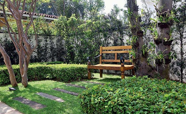 Muro em pedra rustica  Jardins rústicos, Decoração de jardim externo,  Escada para jardim