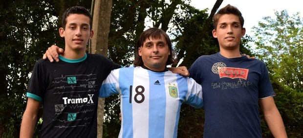 Pai apaixonado pela Argentina coloca nome de filhos de Diego Maradona e Gabriel Batistura (Foto: Nikolas Capp/ Globoesporte.com)