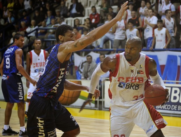 Brasília Uberlândia nbb 2013 (Foto: Brito Júnior/Divulgação)
